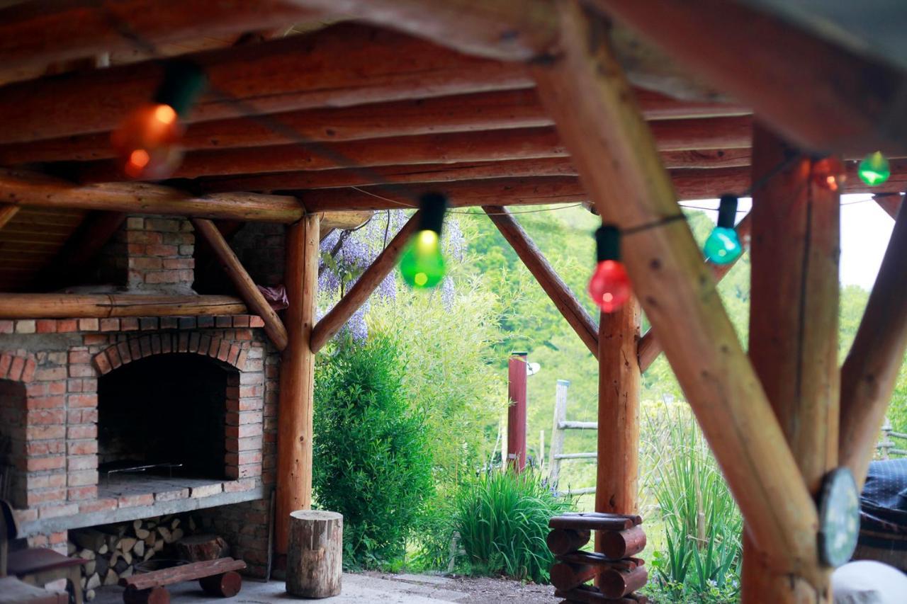Na Okic - A Private Forest Oasis Sveti Martin pod Okicem エクステリア 写真