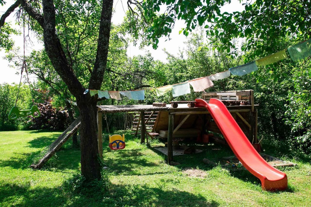 Na Okic - A Private Forest Oasis Sveti Martin pod Okicem エクステリア 写真